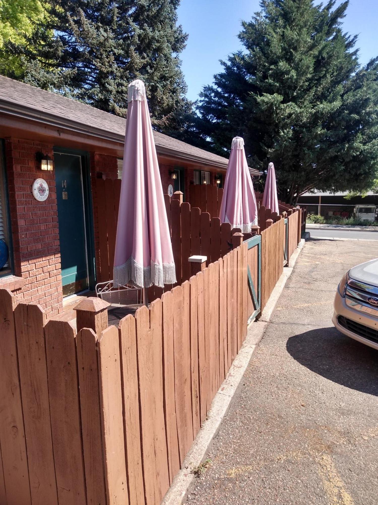 The Charin Inn Clearfield Bagian luar foto