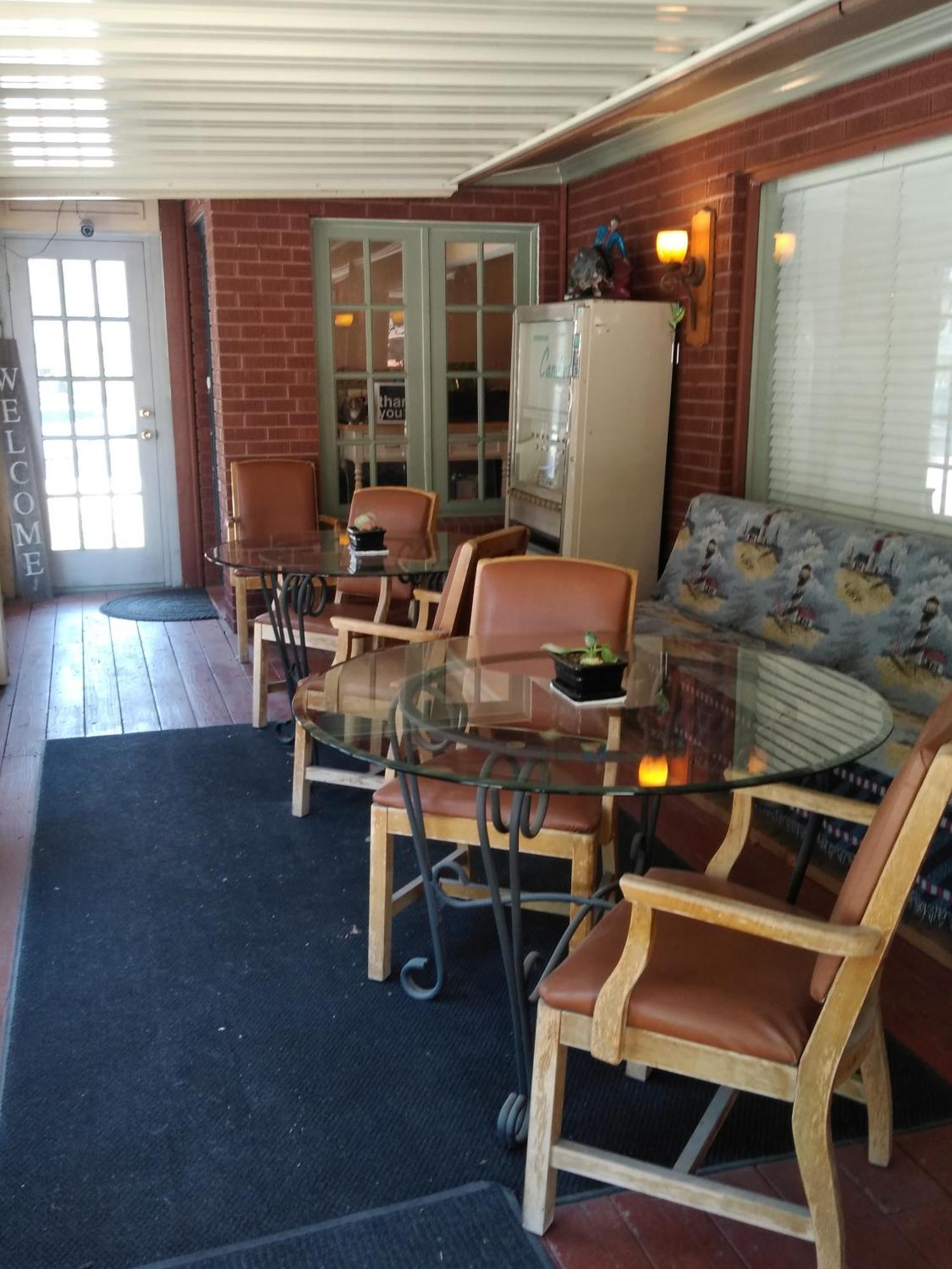 The Charin Inn Clearfield Bagian luar foto