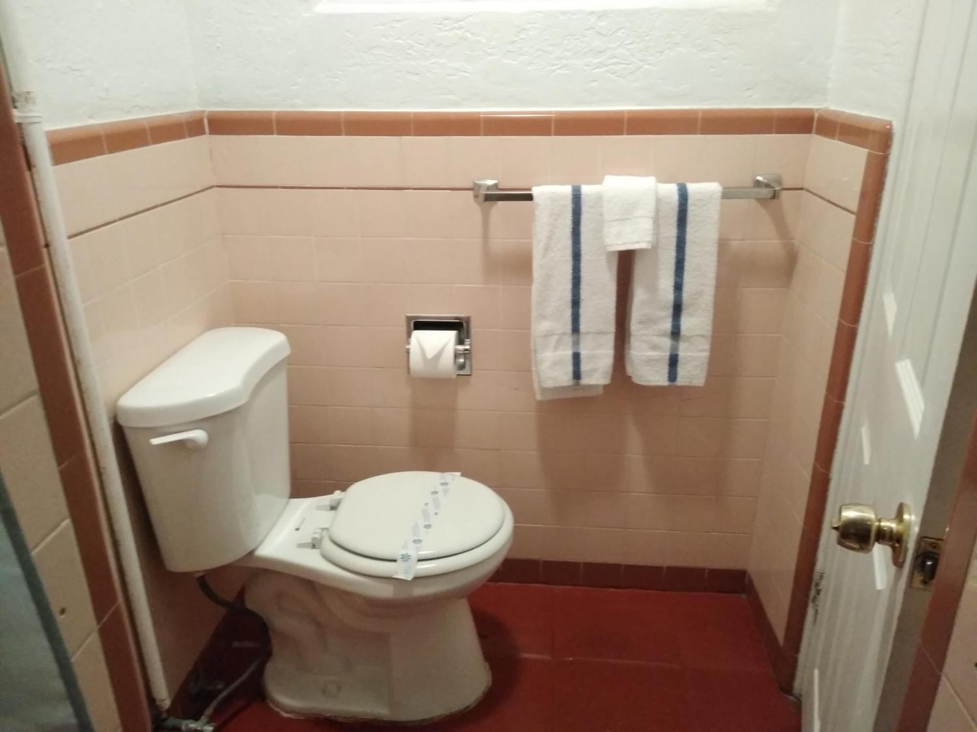 The Charin Inn Clearfield Ruang foto